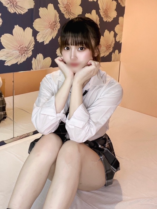 にこ
