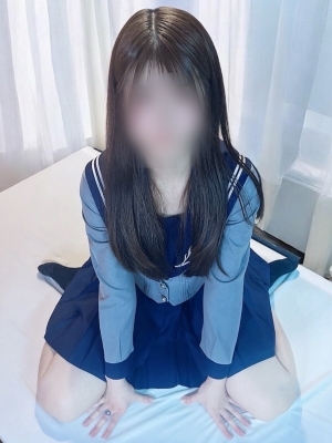 すみれ(22)